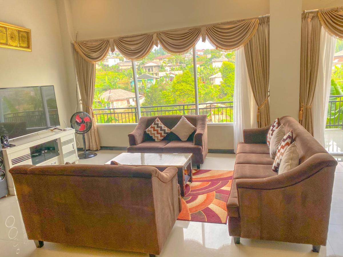 Villa Andalus 3 Puncak Exterior foto