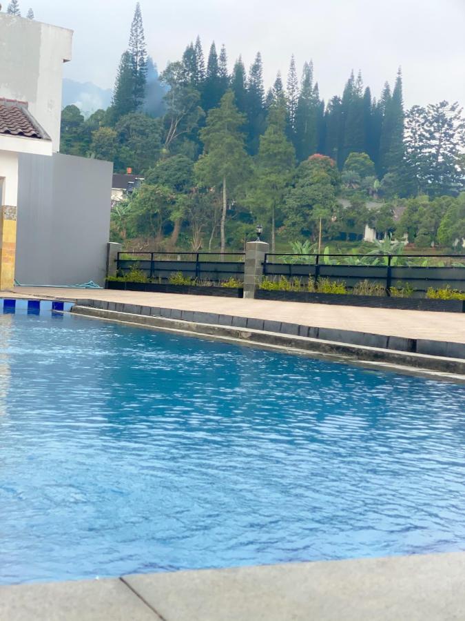 Villa Andalus 3 Puncak Exterior foto